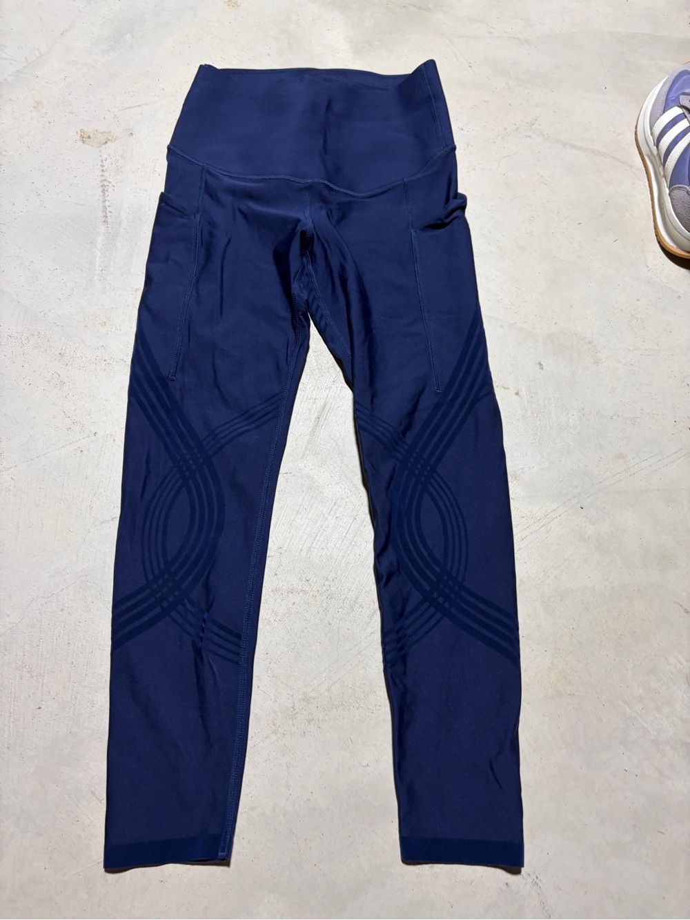 Fanka body sculpt side pocket 7/8 navy leggings small